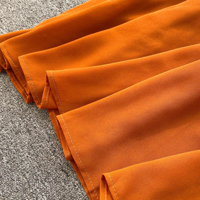 Vestido Midi com Decote Quadrado e Mangas Longas