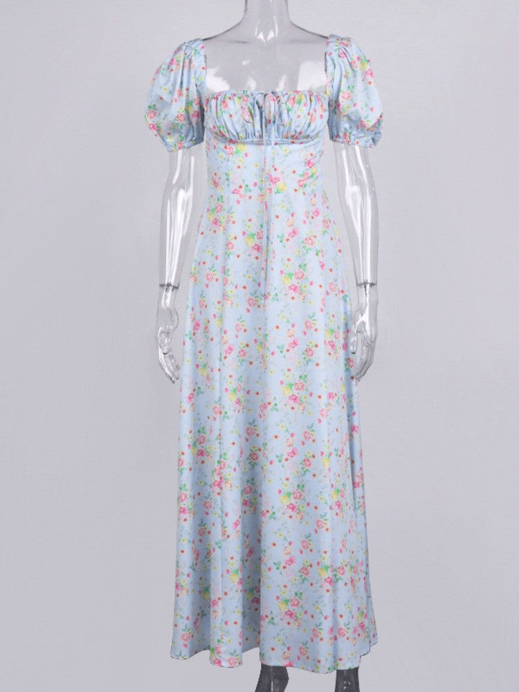 Vestido Romântico com Decote Quadrado e Babados