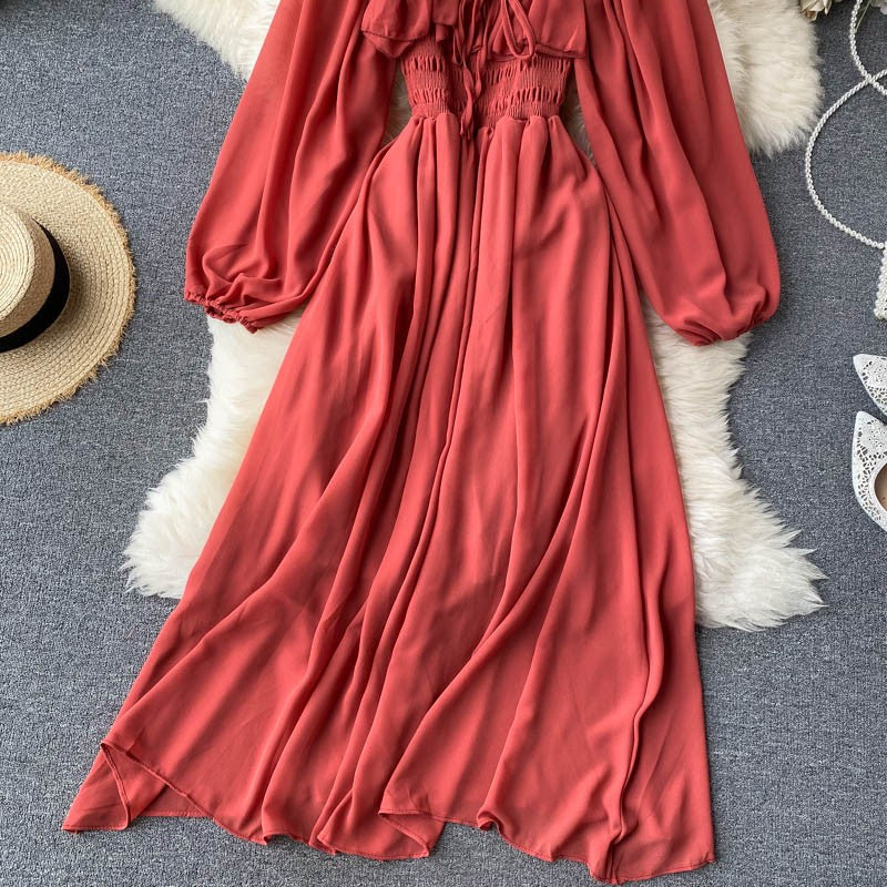 Vestido Midi com Decote Quadrado e Mangas Longas