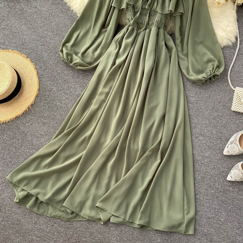 Vestido Midi com Decote Quadrado e Mangas Longas