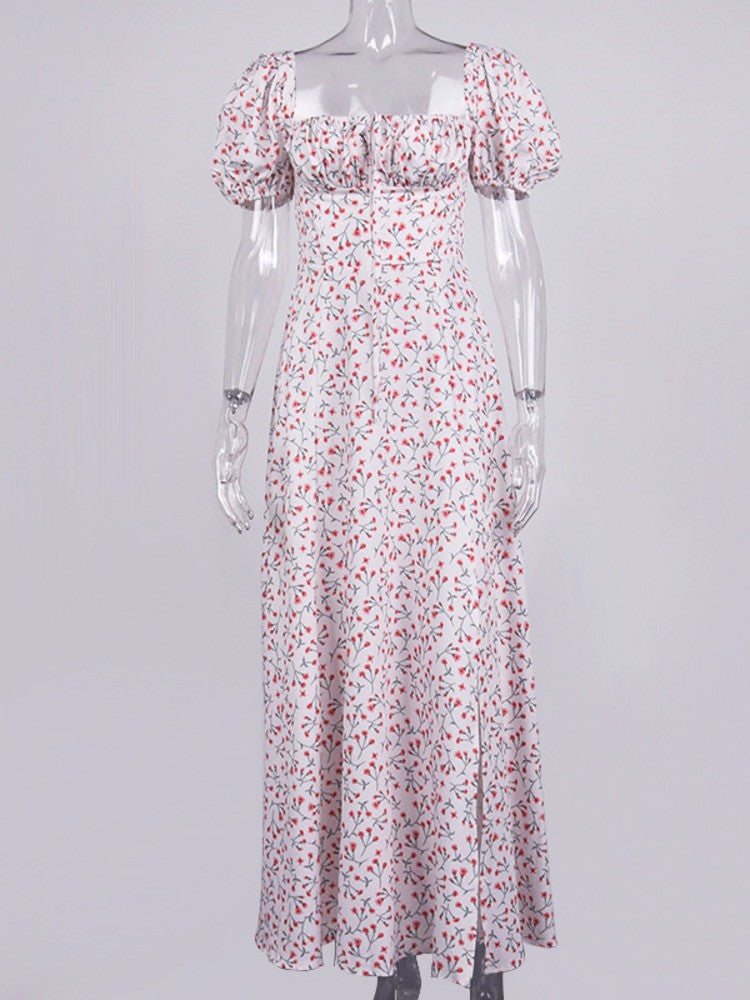 Vestido Romântico com Decote Quadrado e Babados