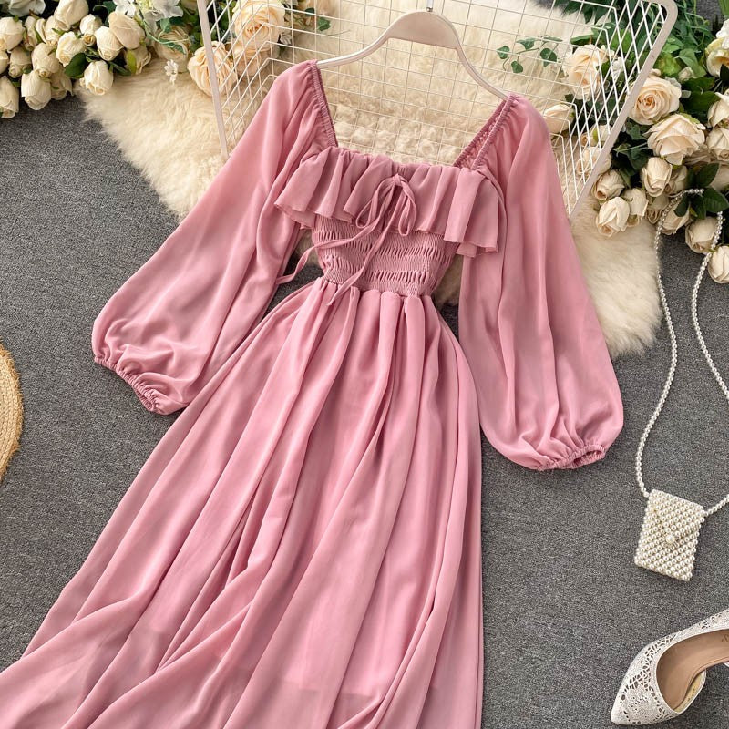 Vestido Midi com Decote Quadrado e Mangas Longas