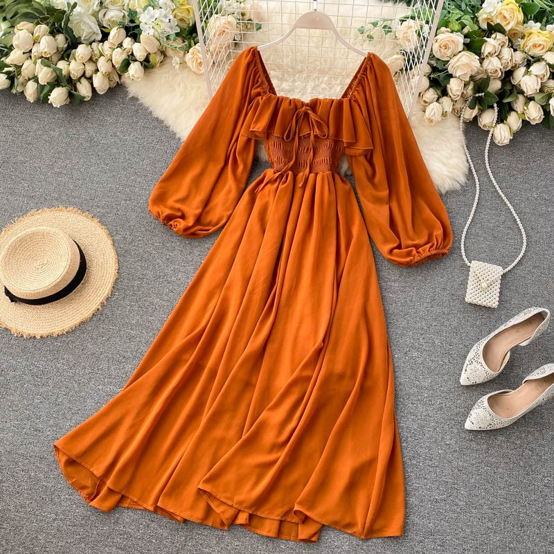 Vestido Midi com Decote Quadrado e Mangas Longas